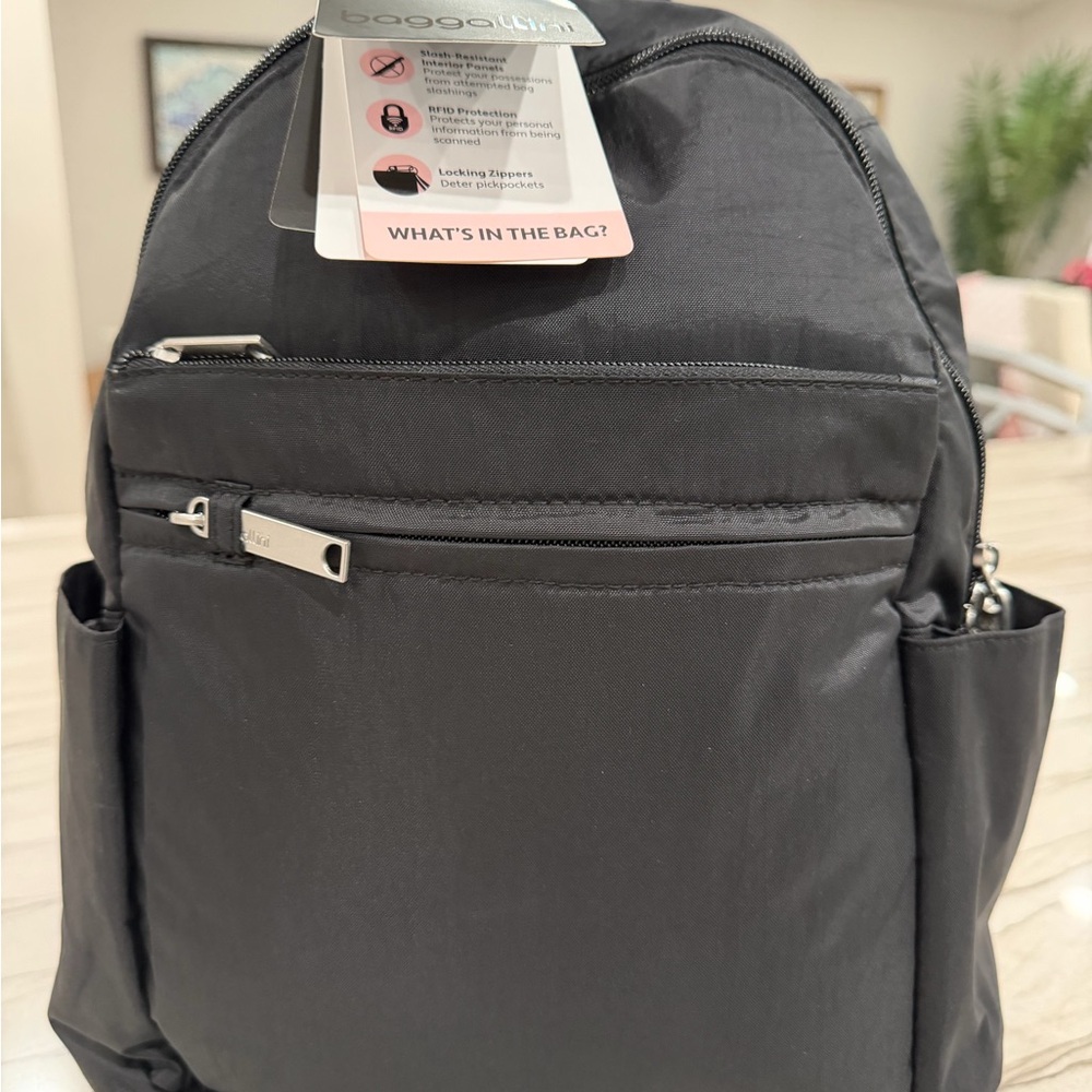 Baggallini Anti-Theft Backpack NWT Black RFID Travel Bag